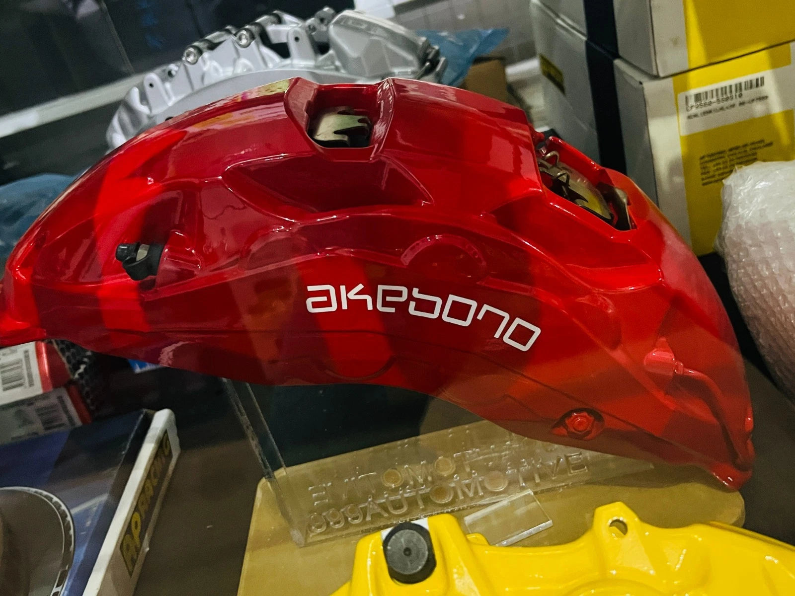 2 X Genuine OEM AKEBONO 10 POT LARGE CALIPER X 2 YELLOW FIT AUDI BMW VW Porsche